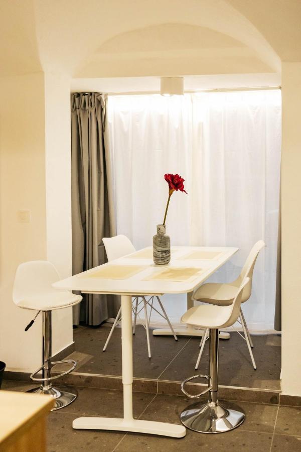 Vila Jakopic Apartments Ljubljana Bagian luar foto